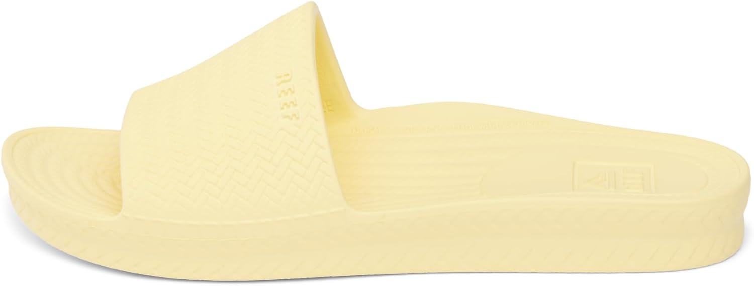 fashionable sandals for women